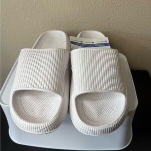 White Women's Slide Slippers